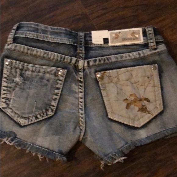 NWT Grace in La Jean Shorts - Picture 3 of 3